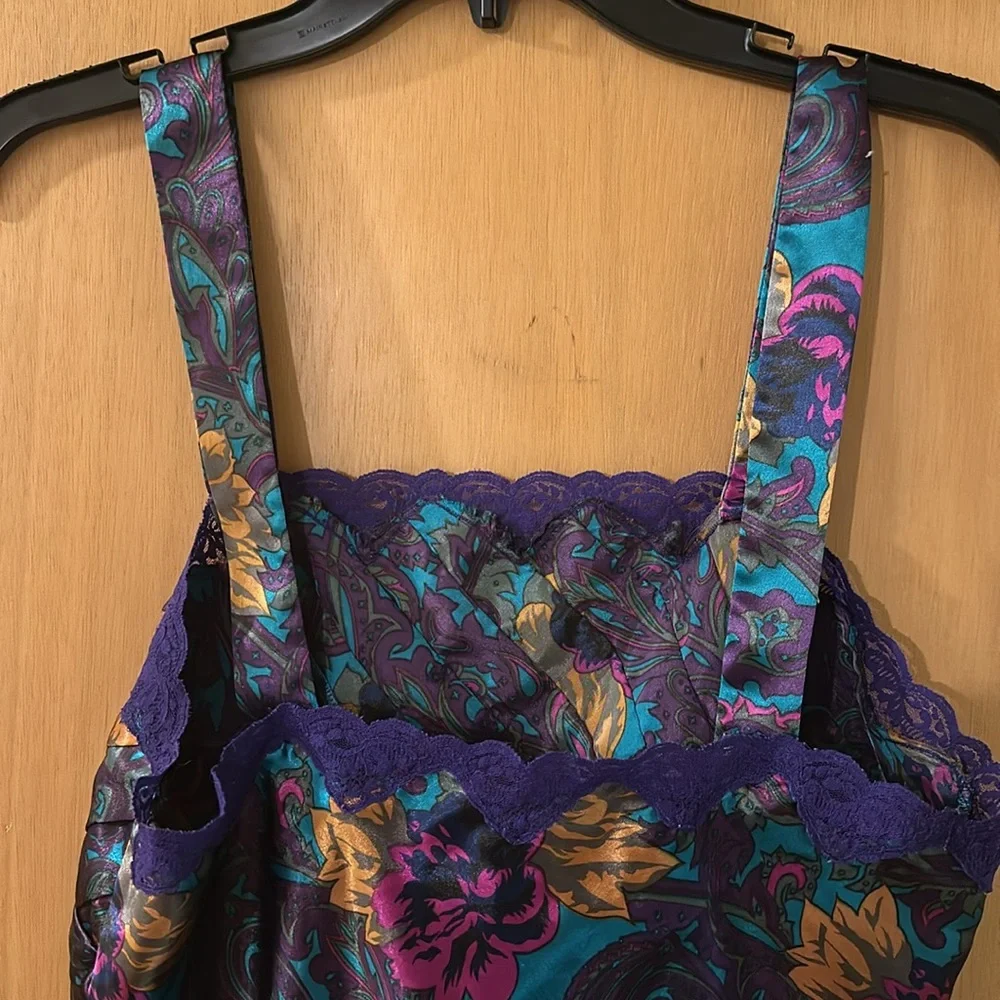 Victoria’s Secret Vintage Floral Pleated Lace Lingerie Top Tank Size Medium